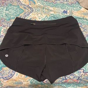 Never worn Lululemon shorts